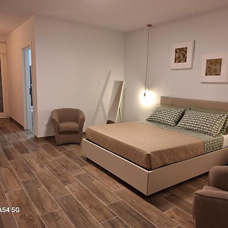Lgo Apartments Portocannone Esterno foto